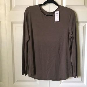 CHICO’S LONG SLEEVED KNIT TOP